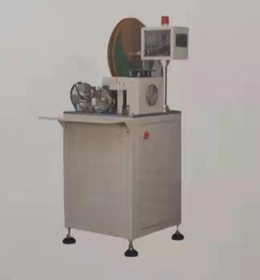 Machine d'assemblage d'enveloppes d'assortiment de tubes rétractables pour câbles d'isolation électrique