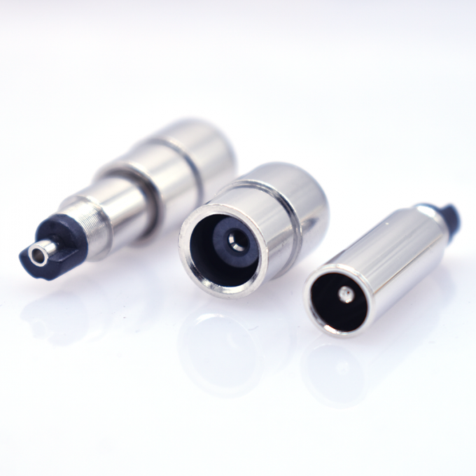 Plug DC et adaptateur jack pour charger et connecteur 0