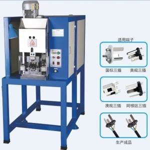Corde plate de 3 Pin Plug Insert Crimping Power faisant la machine 1000pcs/hour